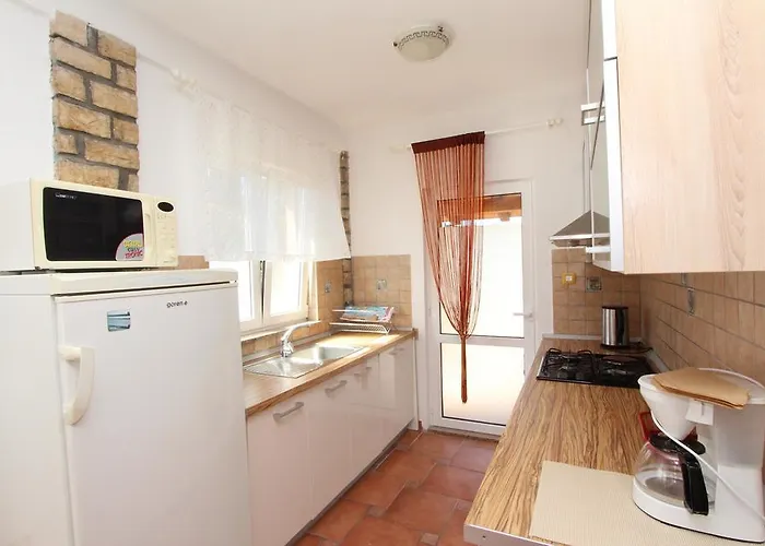 Tijana 아파트 로비니